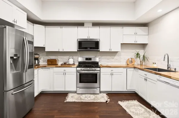 $1,175,000 | 50 Carden Drive, Weaverville, NC 28787