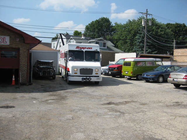 7047 West Higgins Road Chicago, IL 60656 - Photo 2 of 8