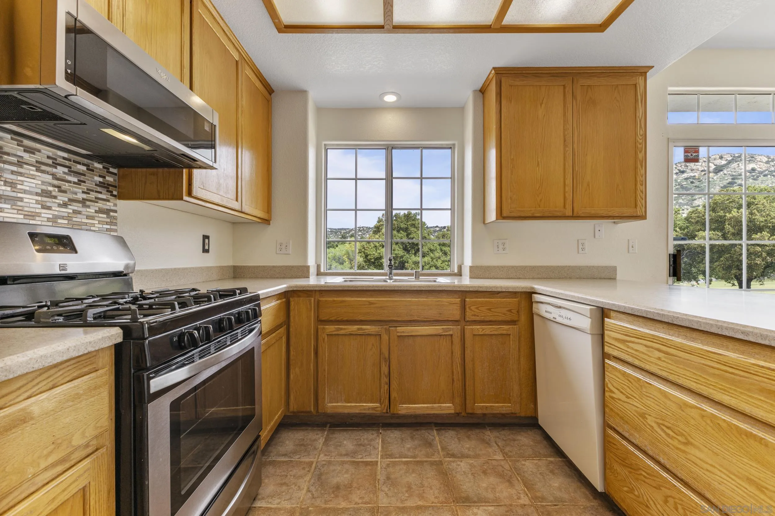 22734 Tombill Road Ramona, CA 92065 - Photo 4 of 39 Gallery Image 4