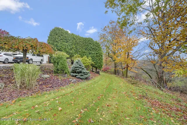 $695,000 | 11 Mizianty Lane, Waymart, PA 18472