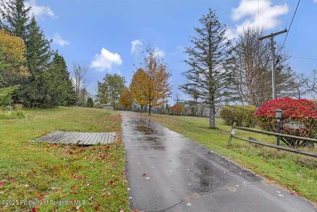 $695,000 | 11 Mizianty Lane, Waymart, PA 18472