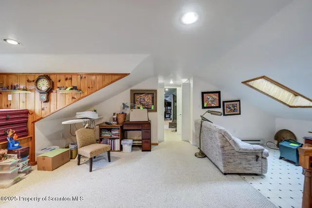 $695,000 | 11 Mizianty Lane, Waymart, PA 18472