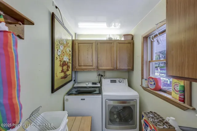 $695,000 | 11 Mizianty Lane, Waymart, PA 18472