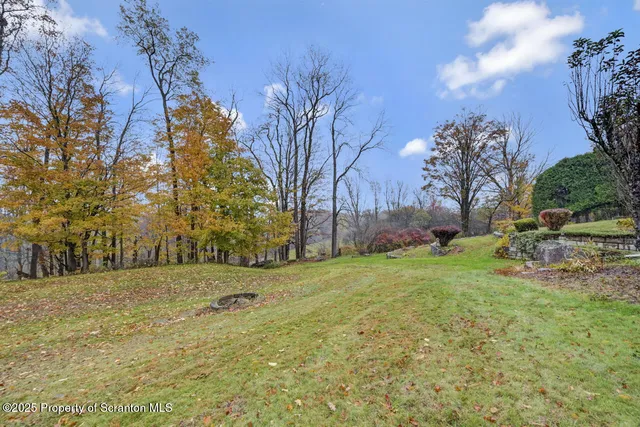 $695,000 | 11 Mizianty Lane, Waymart, PA 18472