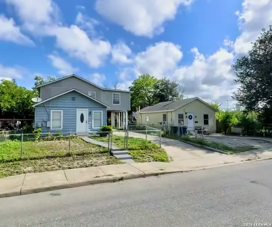 $850 | 121 West Mitchell Street, San Antonio, TX 78204