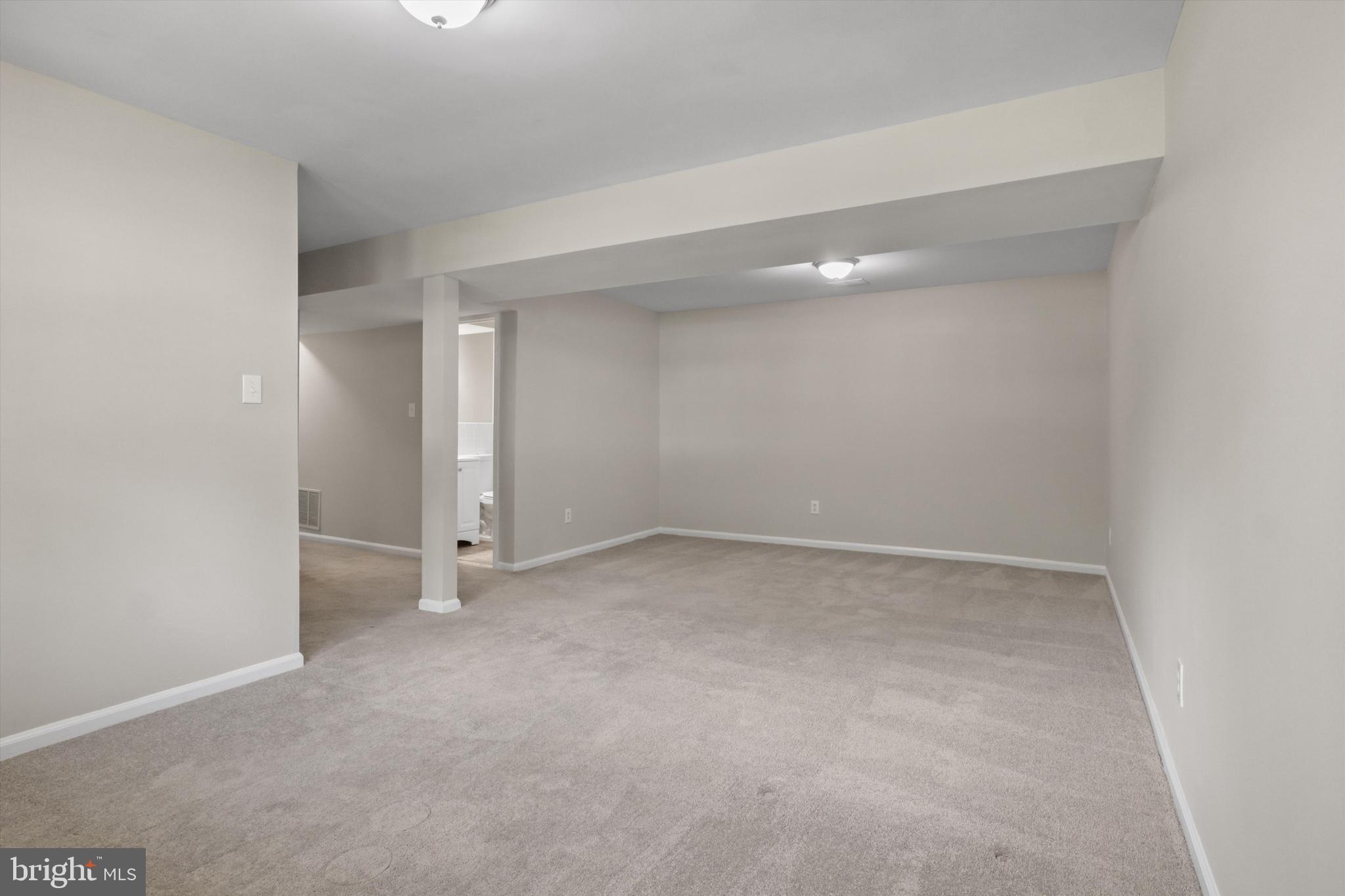 8583 Tyrolean Way Springfield, VA 22153 - Photo 16 of 27