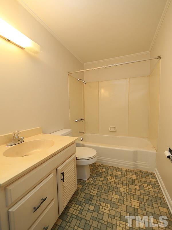 1324 Banbury Road Raleigh, NC 27607 - Photo 16 of 24