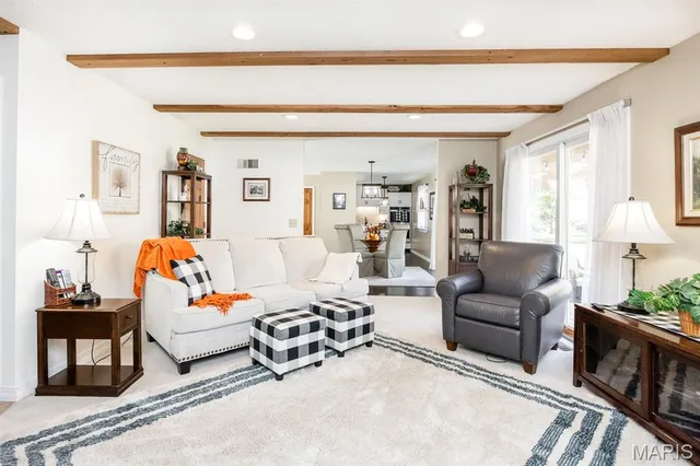 $350,000 | 509 Coventry Road, Troy, IL 62294