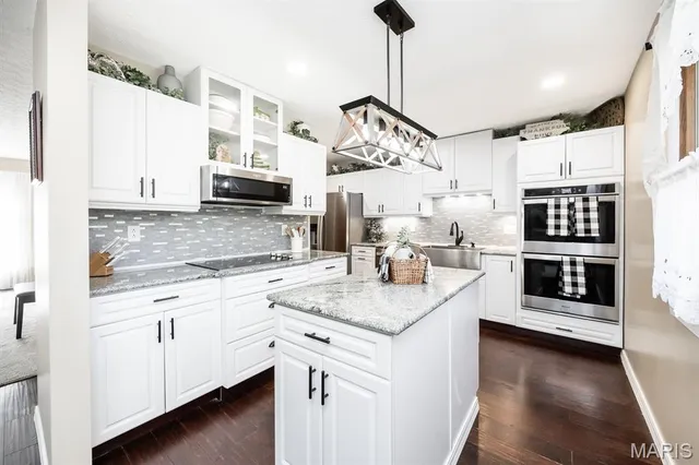 $350,000 | 509 Coventry Road, Troy, IL 62294