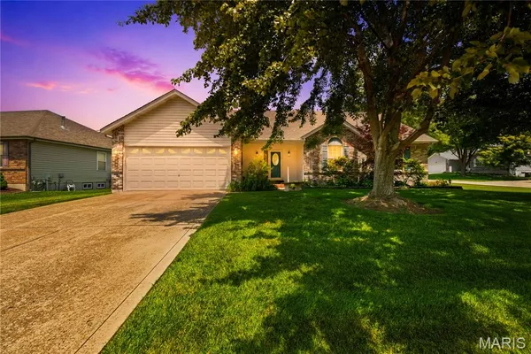 $394,900 | 3808 Pine Forest Lane, St. Charles, MO 63304