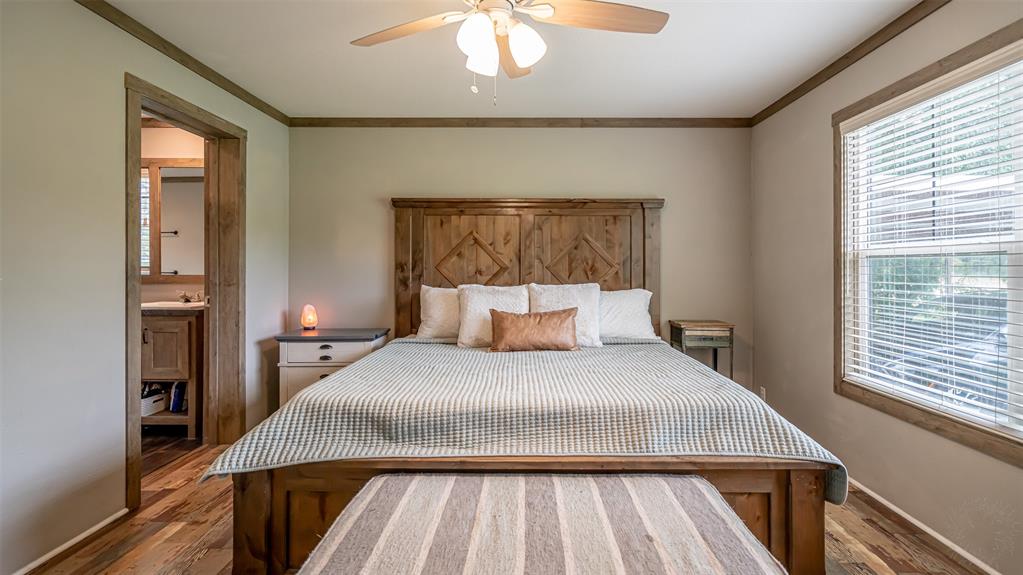 4501 Rhea Road Granbury, TX 76049 - Photo 13 of 29 Easily fit a king sized bed
