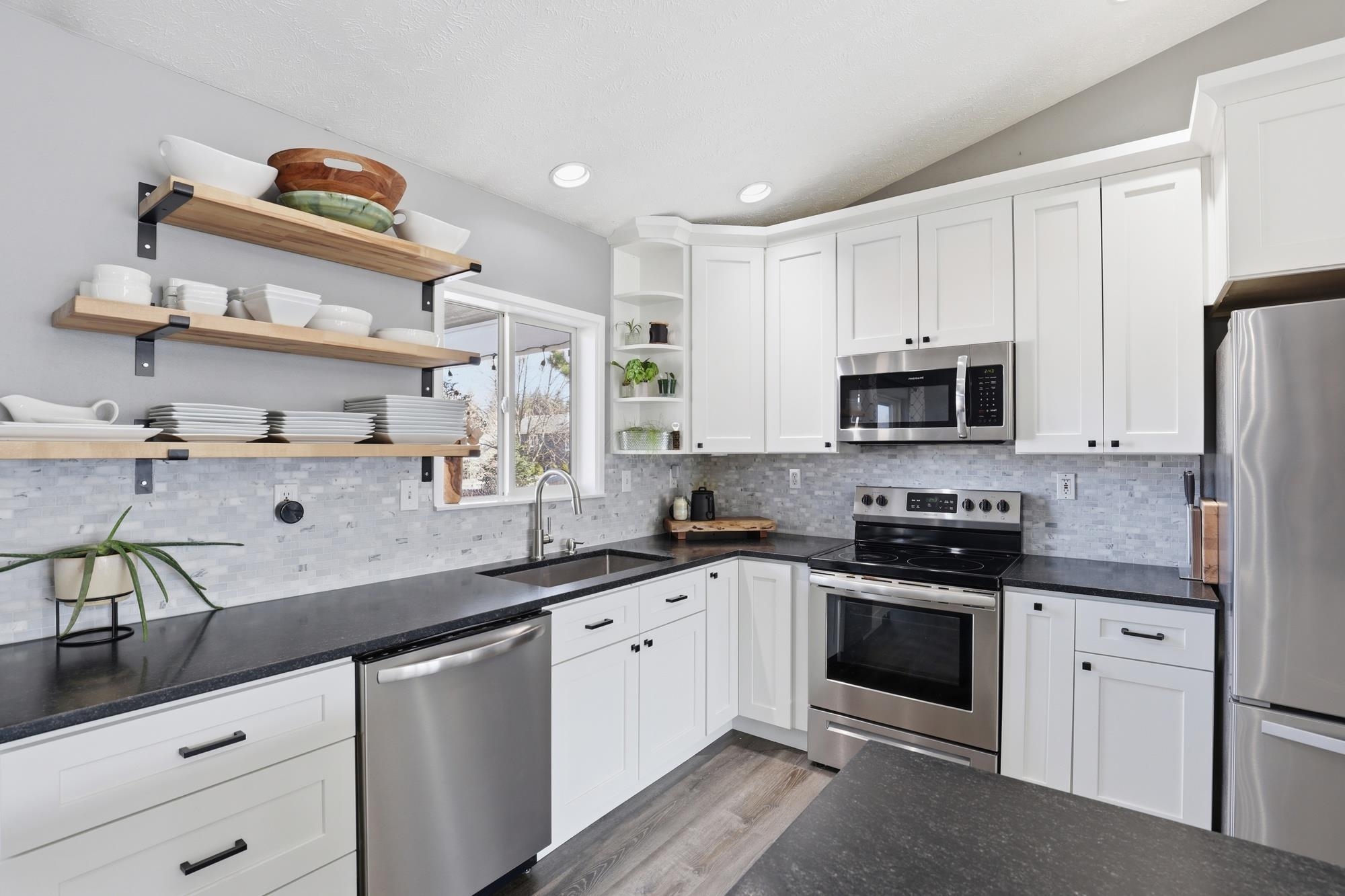 1409 South Glenn Road Spokane Valley, WA 99206 - Photo 11 of 49 Gallery Image 11