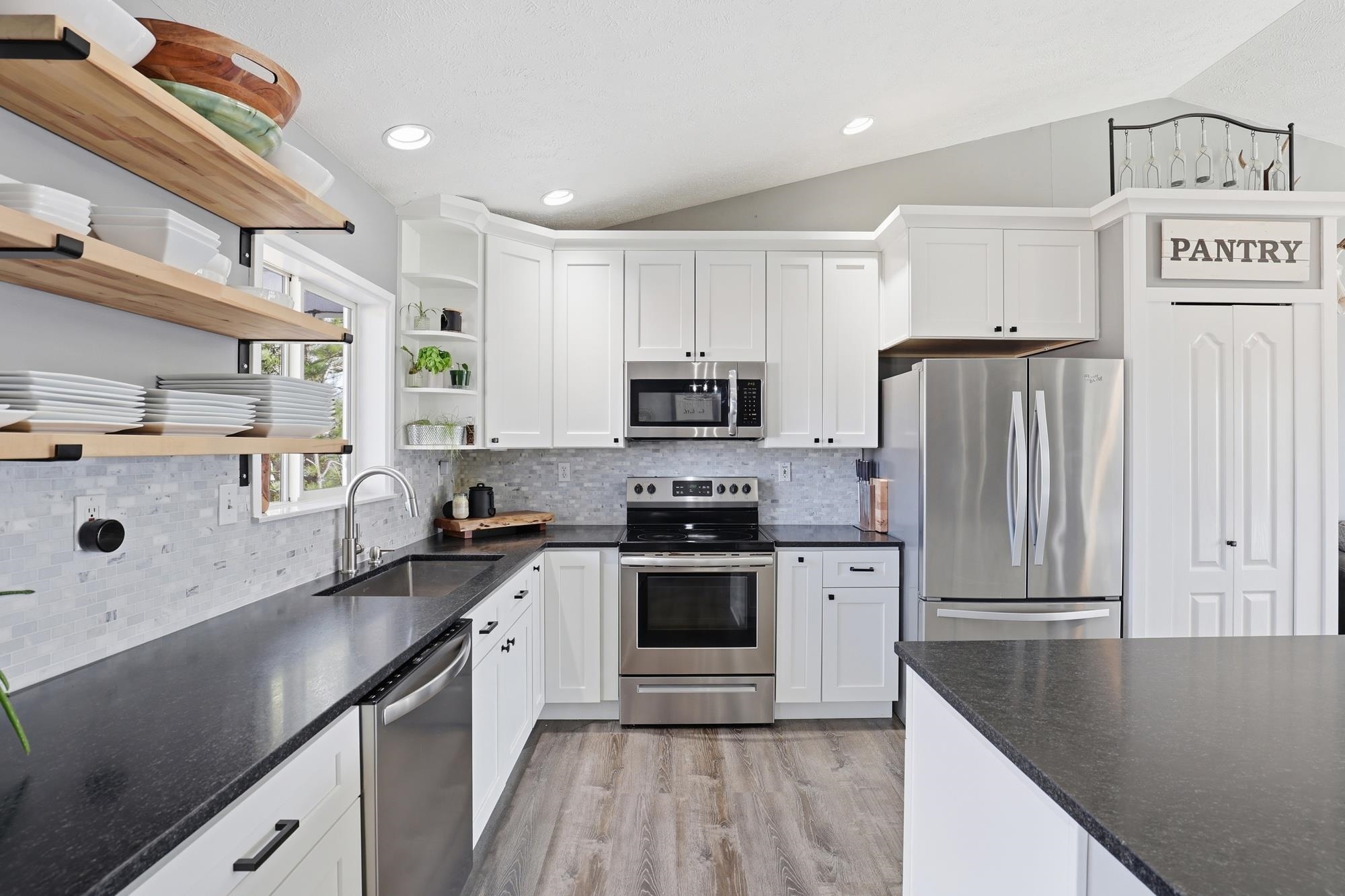 1409 South Glenn Road Spokane Valley, WA 99206 - Photo 10 of 49 Gallery Image 10