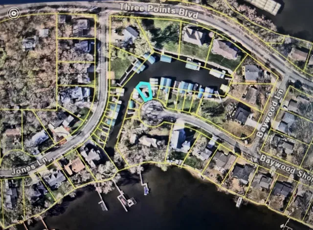 $850,000 | 5335 Baywood Shores Drive, Mound, MN 55364