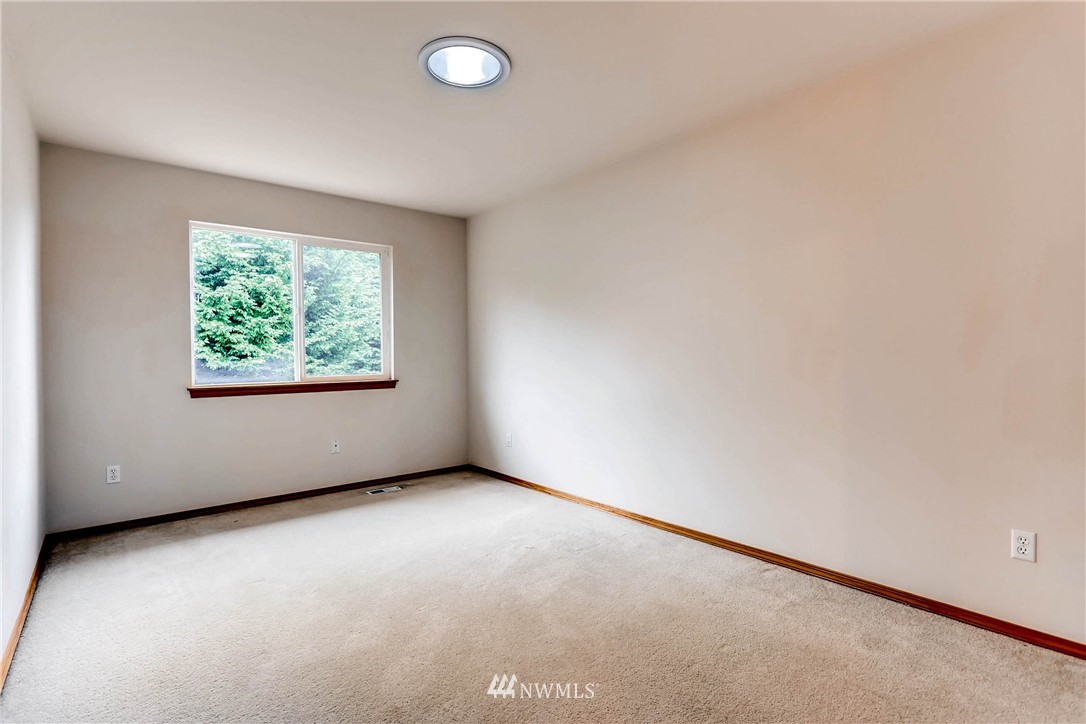606 Pasco Place Northeast Renton, WA 98059 - Photo 17 of 25 Gallery Image 17
