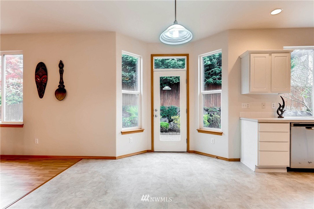 606 Pasco Place Northeast Renton, WA 98059 - Photo 9 of 25 Gallery Image 9