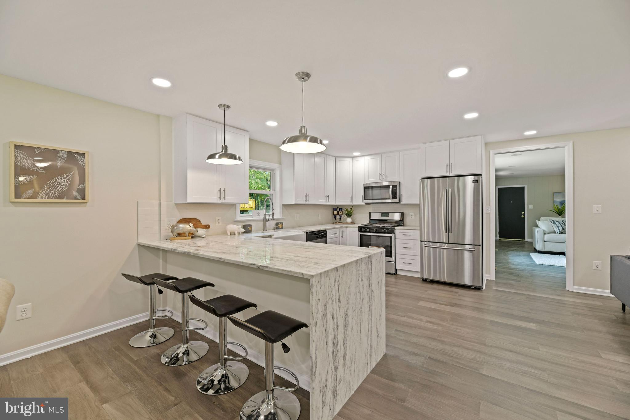 8028 Holland Road Alexandria, VA 22306 - Photo 4 of 35 Gallery Image 4