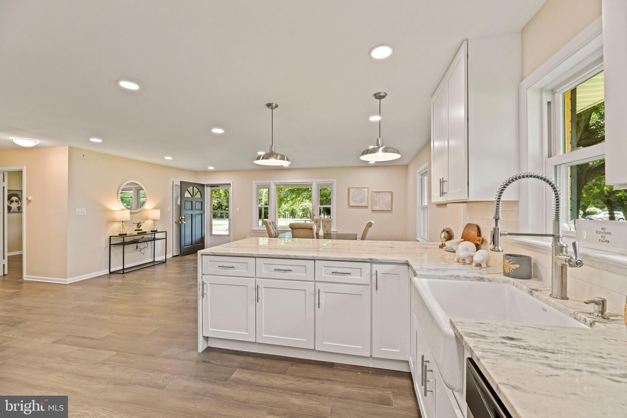 8028 Holland Road Alexandria, VA 22306 - Photo 8 of 35 Gallery Image 8