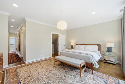$1,050,000 | 367 West Superior Street, Unit B, Chicago, IL 60654