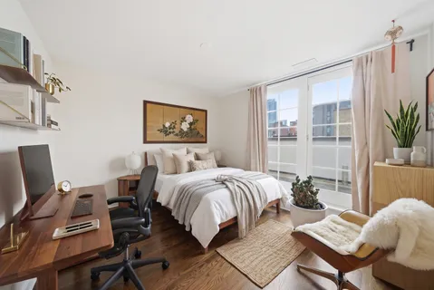 $1,050,000 | 367 West Superior Street, Unit B, Chicago, IL 60654