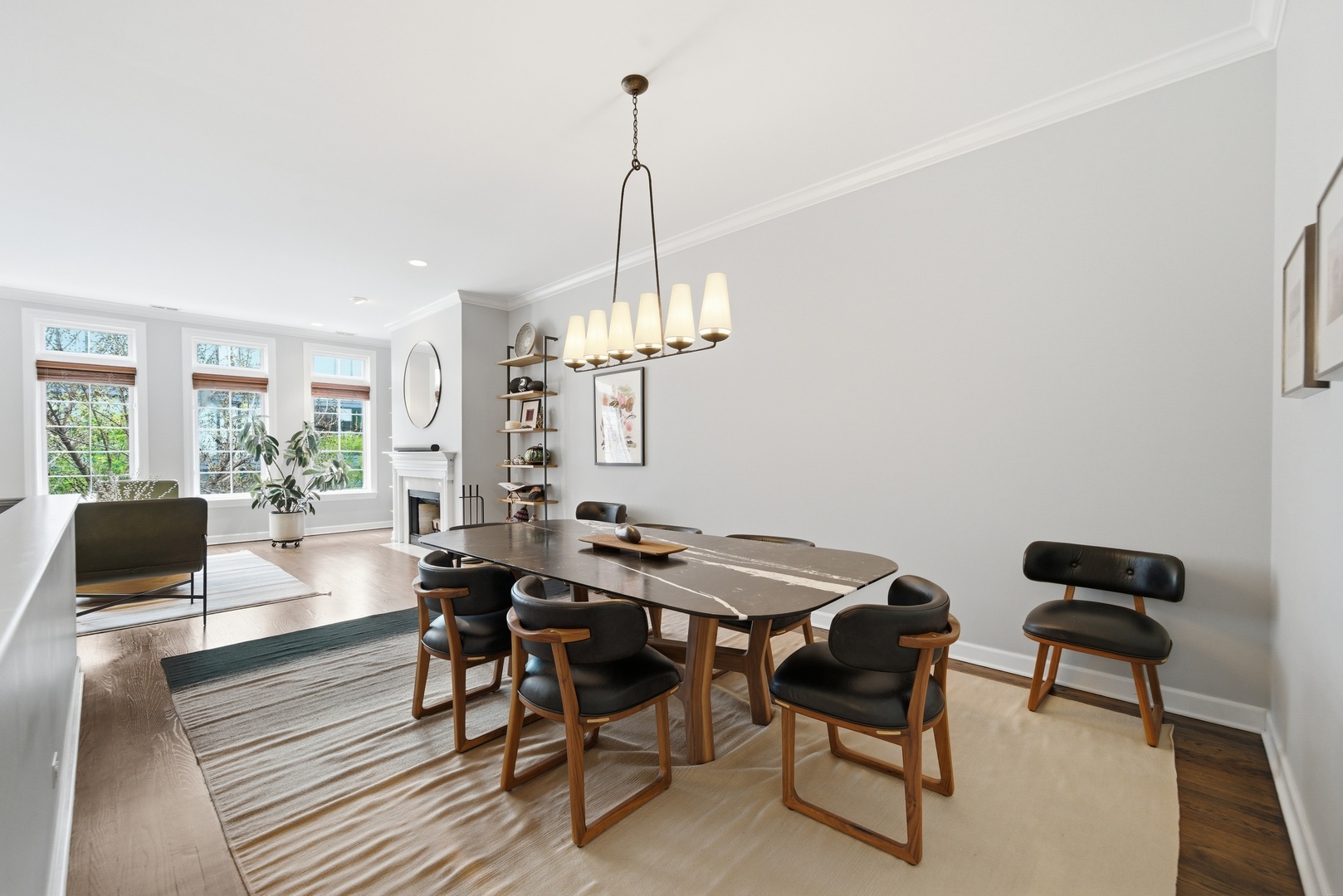 367 West Superior Street, Unit B Chicago, IL 60654 - Photo 3 of 33