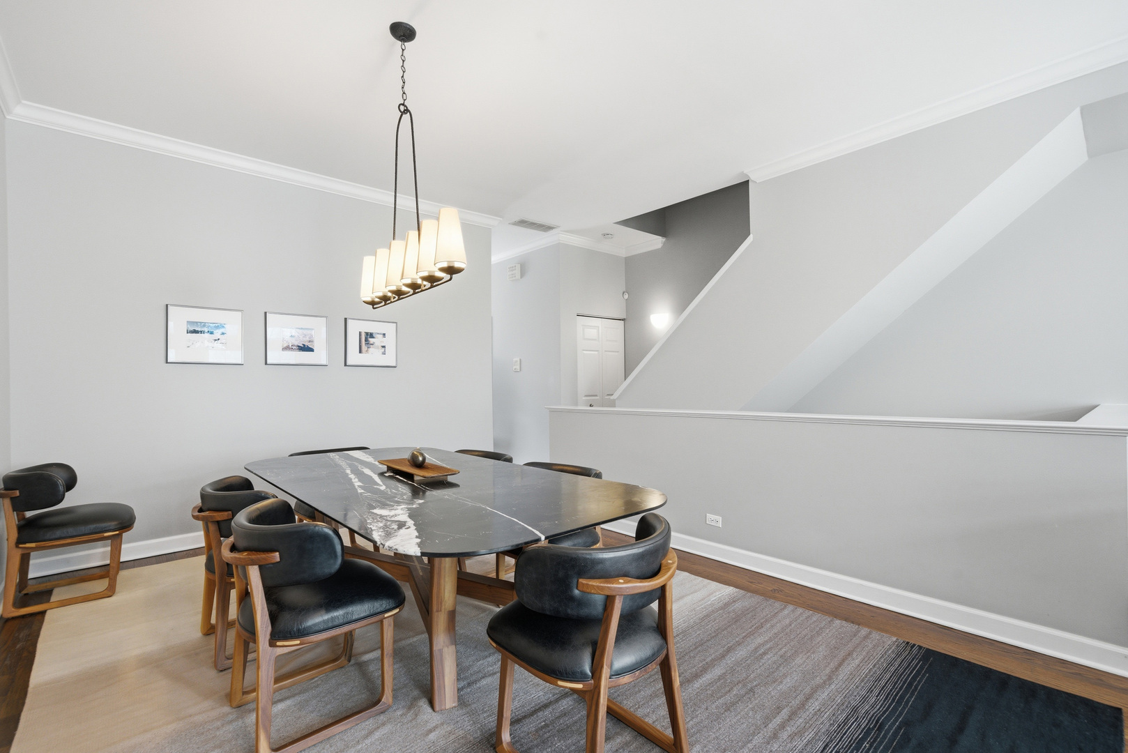 367 West Superior Street, Unit B Chicago, IL 60654 - Photo 8 of 33