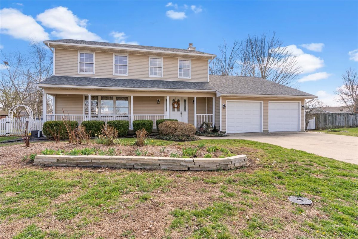 504 Augusta Drive Chatham, IL 62629 - Photo 1 of 39