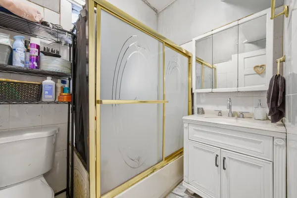 $549,999 | 4706 West Berenice Avenue, Chicago, IL 60641