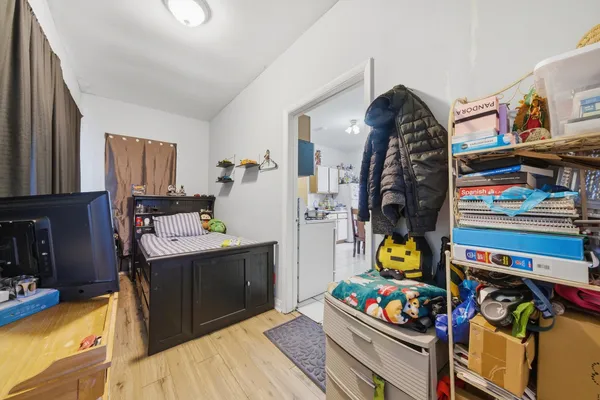 $549,999 | 4706 West Berenice Avenue, Chicago, IL 60641