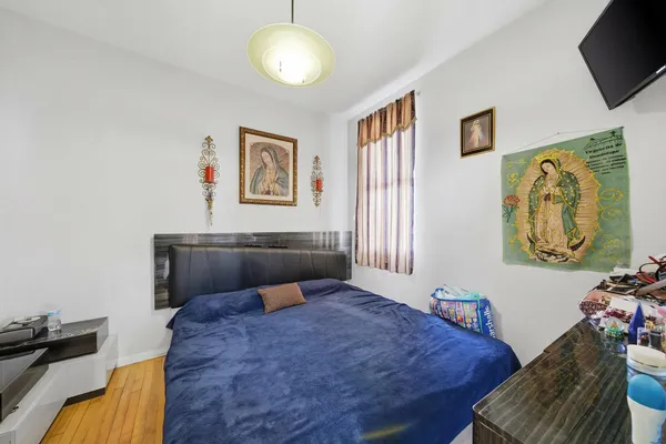 $549,999 | 4706 West Berenice Avenue, Chicago, IL 60641