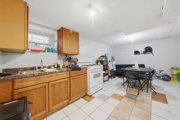 $549,999 | 4706 West Berenice Avenue, Chicago, IL 60641