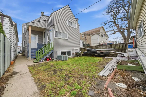 $549,999 | 4706 West Berenice Avenue, Chicago, IL 60641