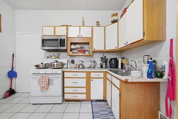 $549,999 | 4706 West Berenice Avenue, Chicago, IL 60641