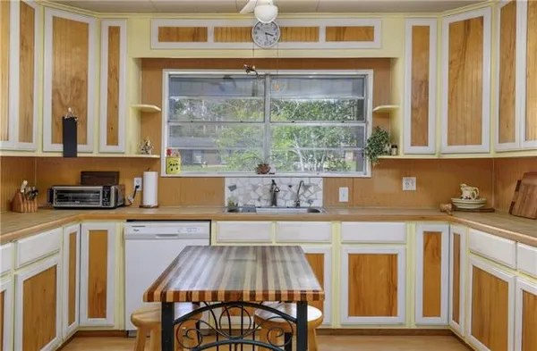 $249,900 | 580 Rubin Drive, Pineville, LA 71360