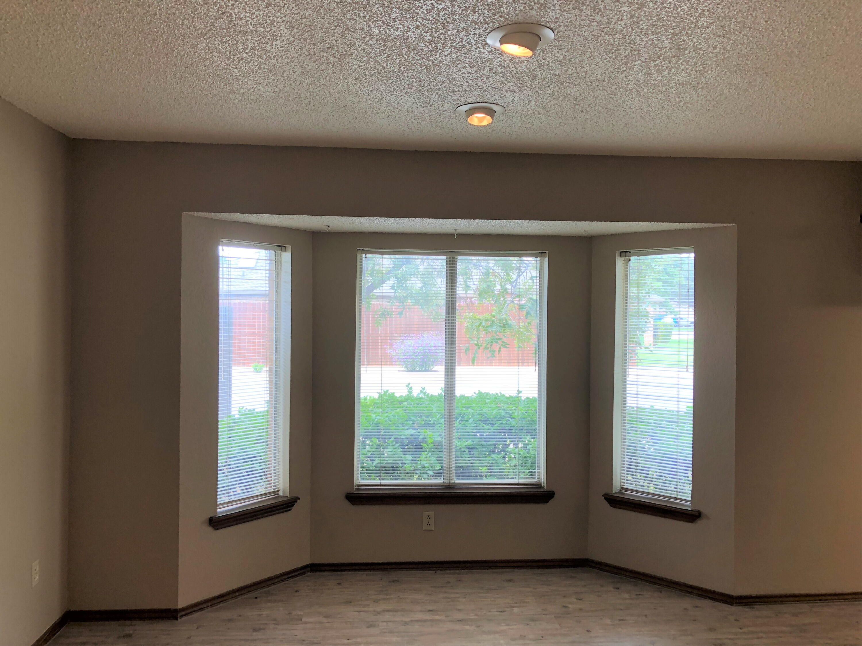 4919 59th Street Lubbock, TX 79414 - Photo 5 of 12 IMG_3246