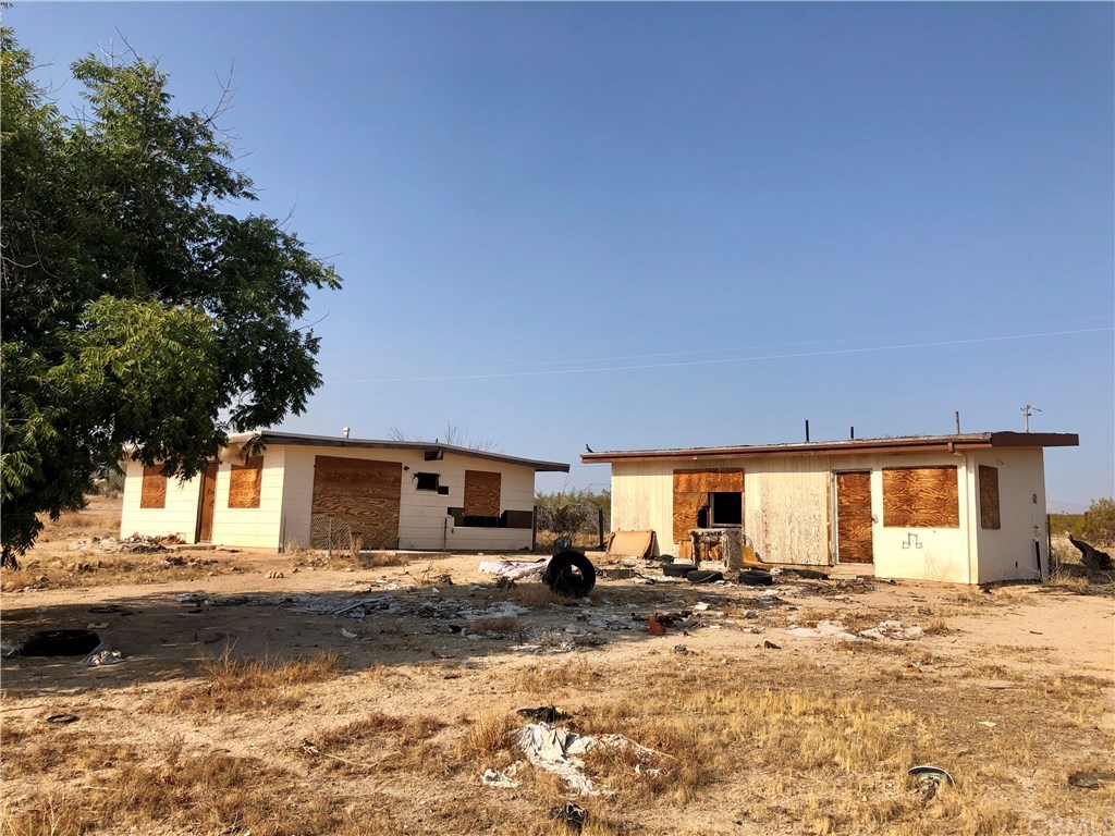 2985 Foxy Flats Road Joshua Tree, CA 92252 - Photo 6 of 21