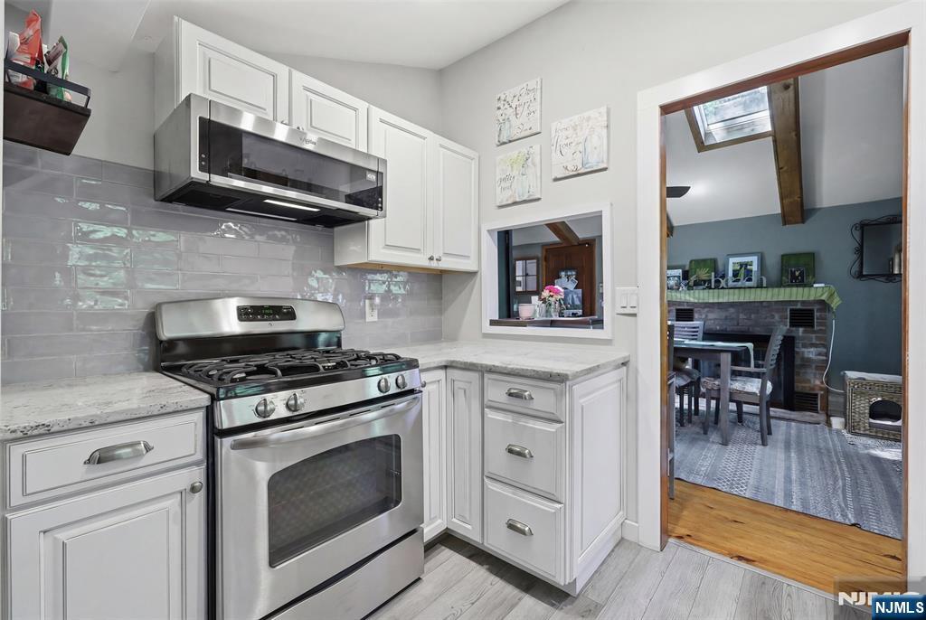 9 Juniper Trail Butler, NJ 07405 - Photo 4 of 28