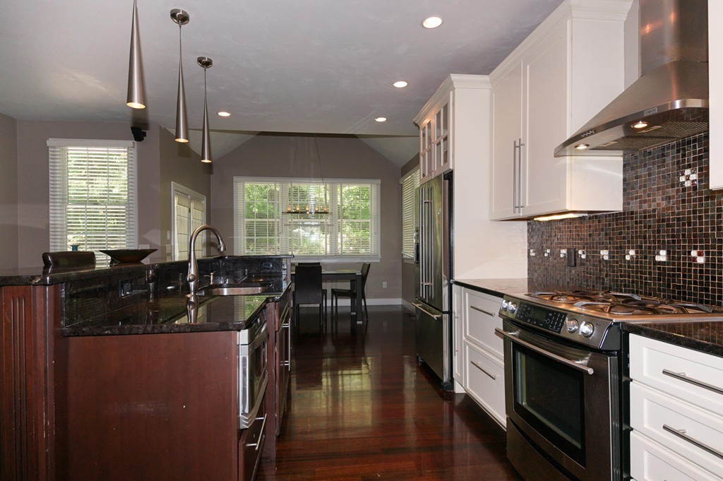 43 Rustic Drive Worcester, MA 01609 - Photo 3 of 29 Gallery Image 3