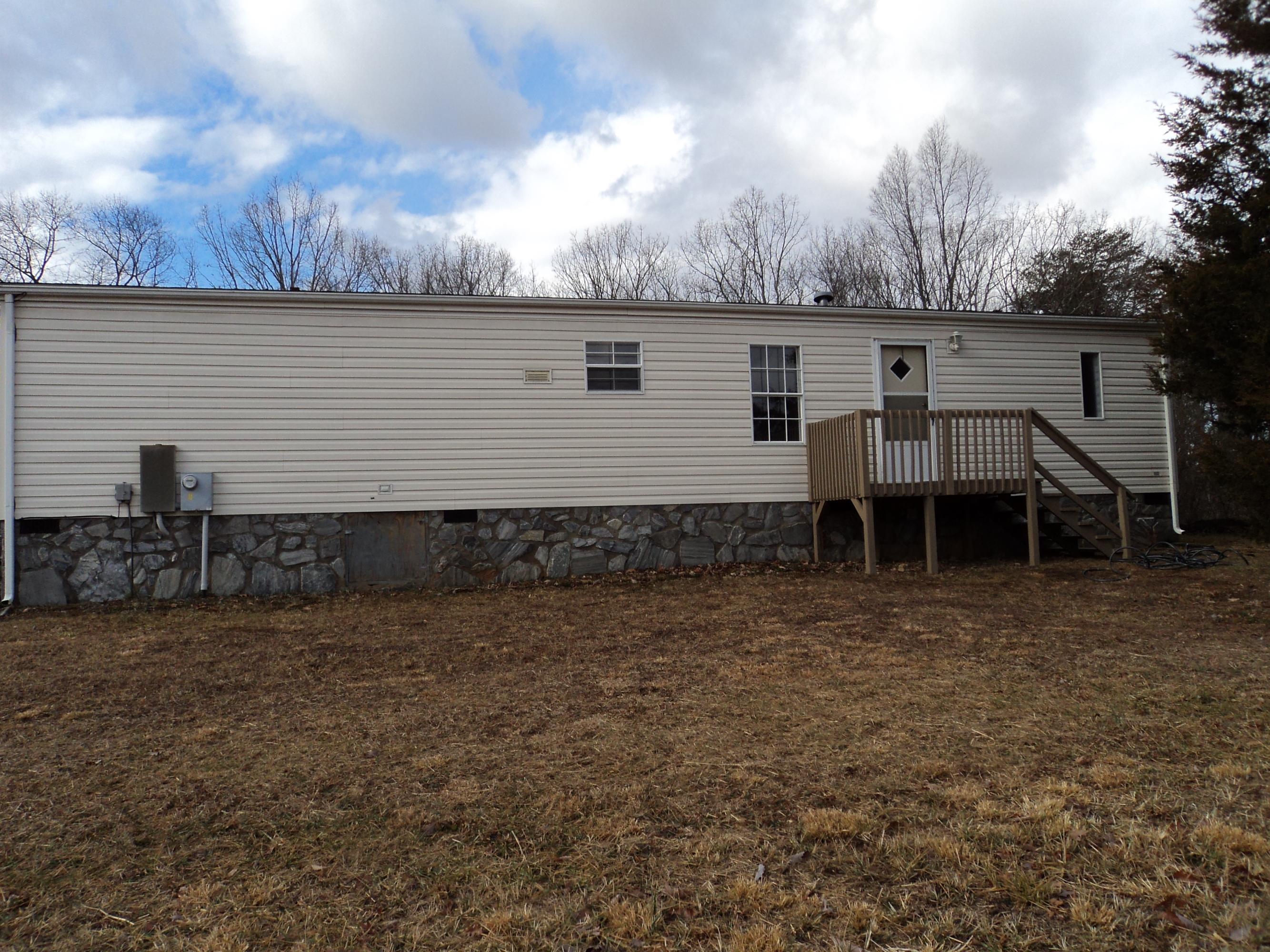 1290 Flint Hill Road Moneta, VA 24121 - Photo 3 of 34 Back of home
