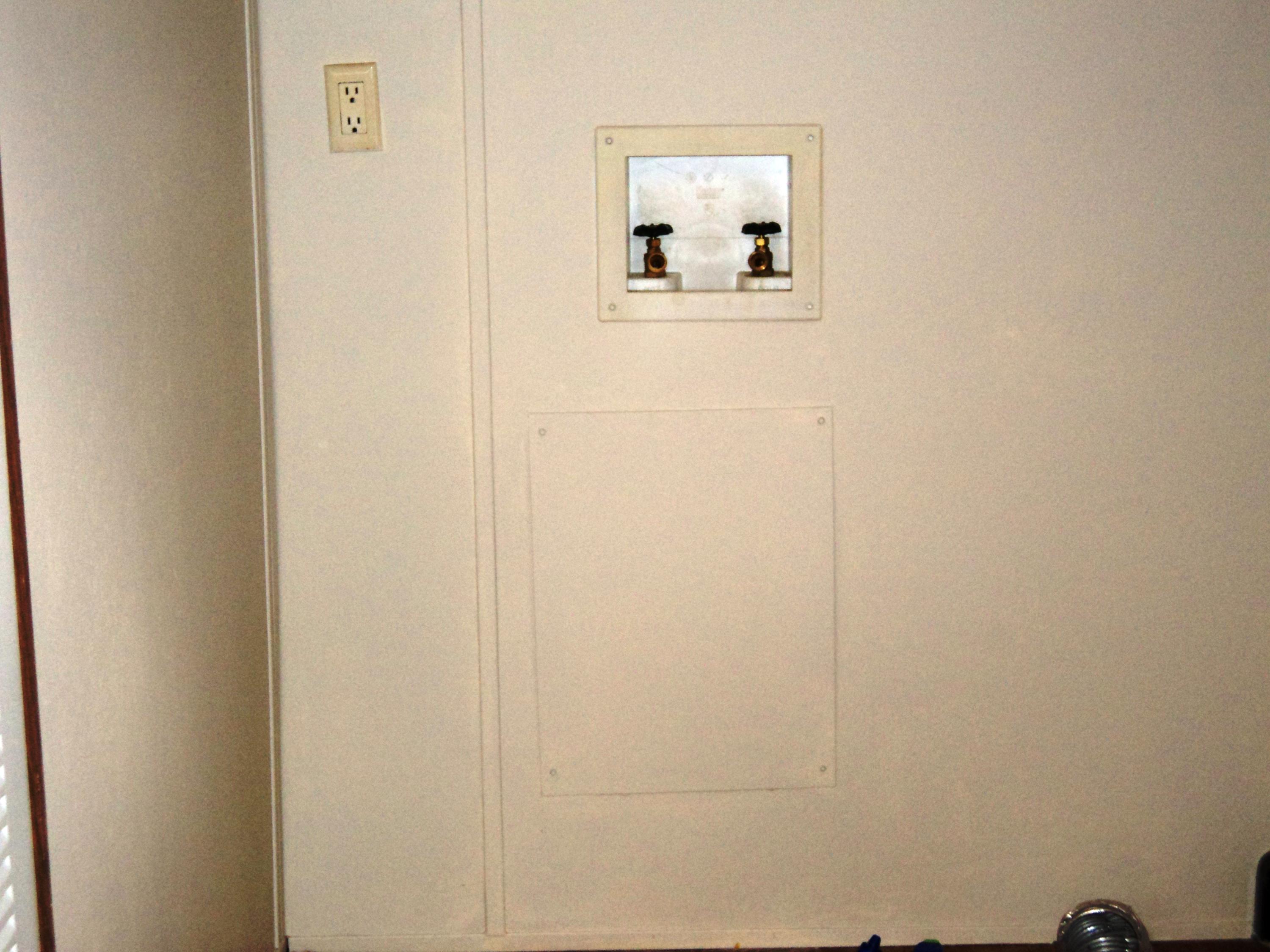 1290 Flint Hill Road Moneta, VA 24121 - Photo 30 of 34 Laundry