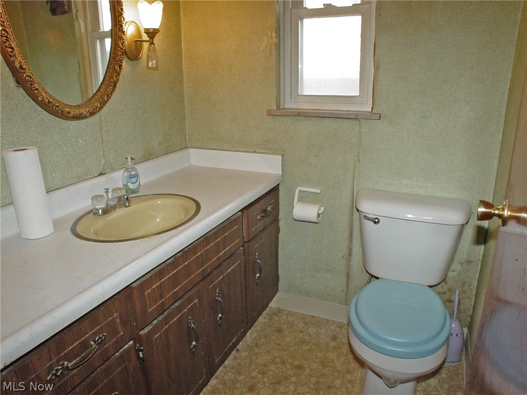 79 Culler Road Weirton, WV 26062 - Photo 9 of 16