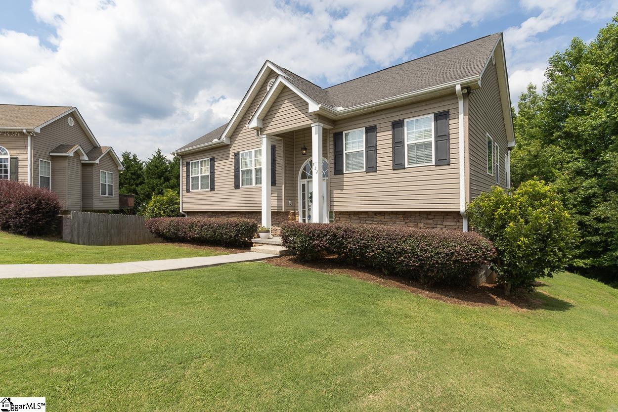 222 Wetland Way Anderson, SC 29621 - Photo 3 of 36 Gallery Image 3