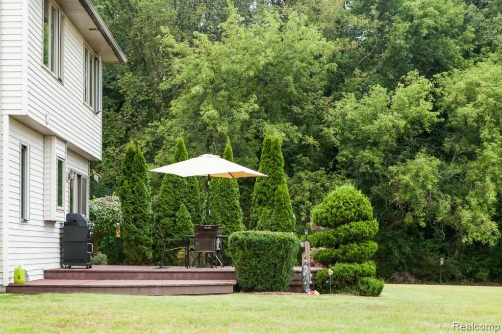 2091 North Raisinville Road Monroe, MI 48162 - Photo 4 of 31