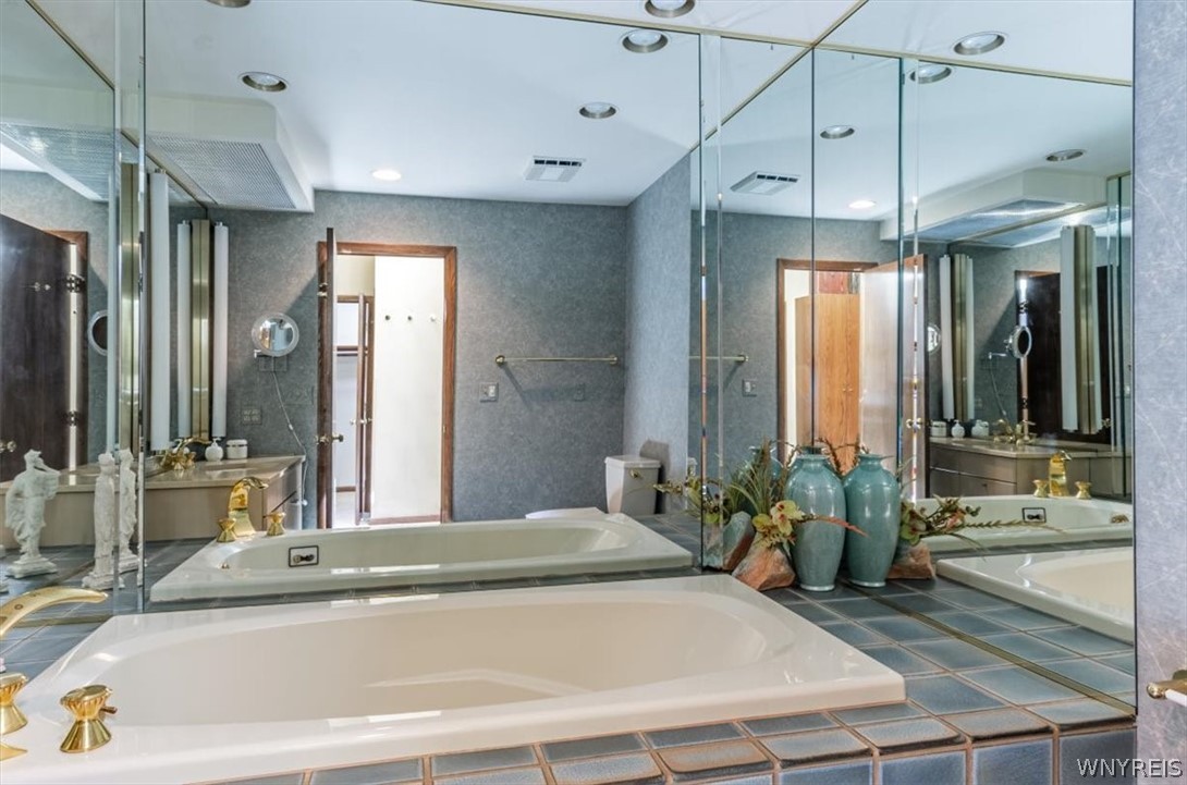 39 The Hamlet Amherst, NY 14051 - Photo 30 of 50