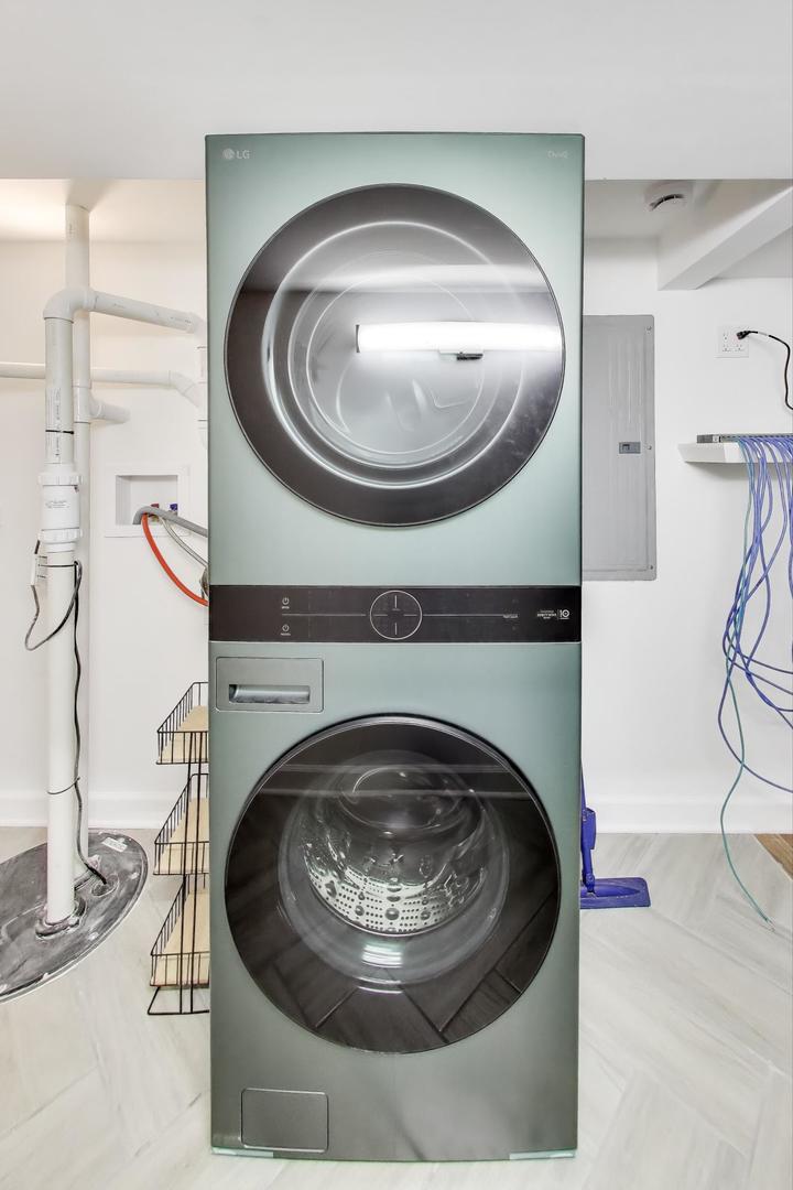 832 North Delphia Avenue Park Ridge, IL 60068 - Photo 23 of 29 a close view of utility room