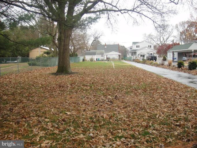 1891 Poplar Ridge Road Pasadena, MD 21122 - Photo 2 of 21 Huge Back Yard!