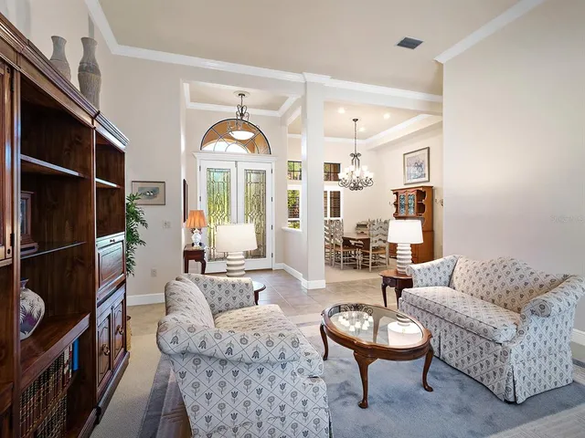 $1,050,000 | 6834 Turnberry Isle Court, Lakewood Ranch, FL 34202