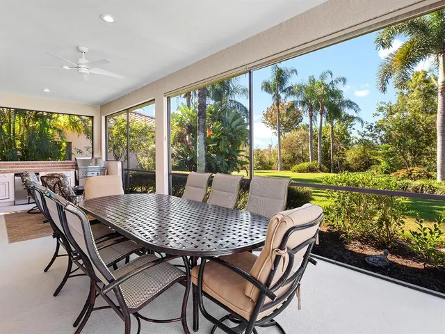 $1,050,000 | 6834 Turnberry Isle Court, Lakewood Ranch, FL 34202