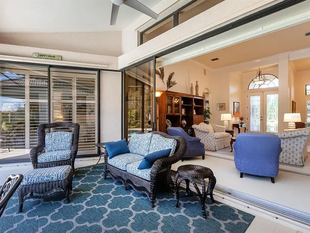 $1,050,000 | 6834 Turnberry Isle Court, Lakewood Ranch, FL 34202