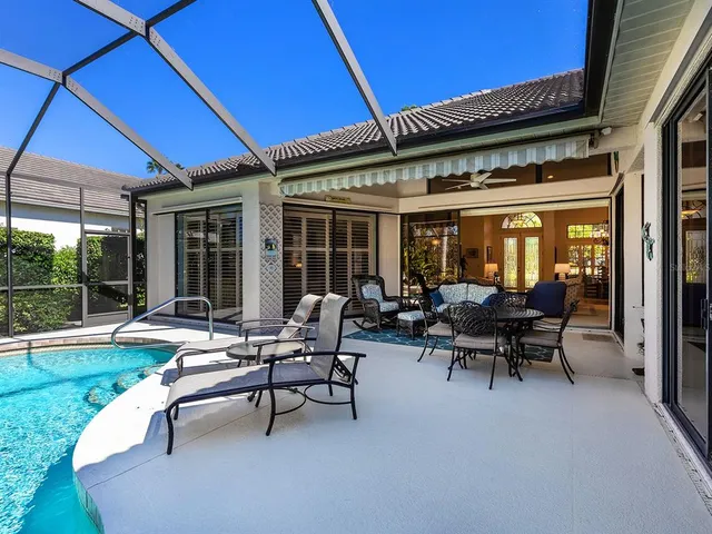 $1,050,000 | 6834 Turnberry Isle Court, Lakewood Ranch, FL 34202